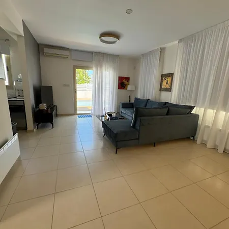 Paez - Private Pool - 3br - Walk To - Pernera Nyaraló Protarász