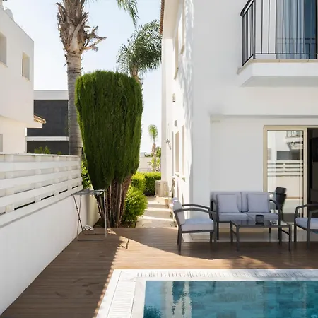 Paez - Private Pool - 3br - Walk To - Pernera Nyaraló Protarász