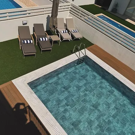 Nyaraló Paez - Private Pool - 3br - Walk To - Pernera