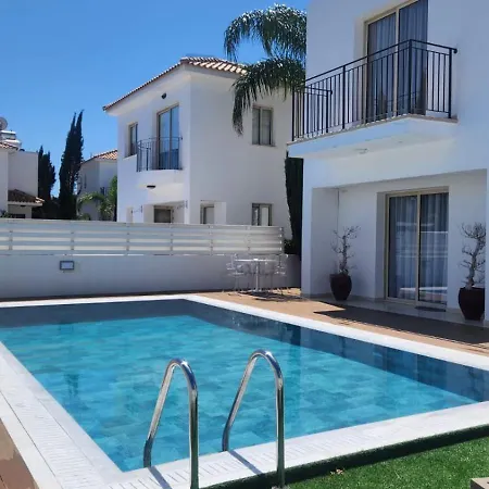 Paez - Private Pool - 3br - Walk To - Pernera * Protarász